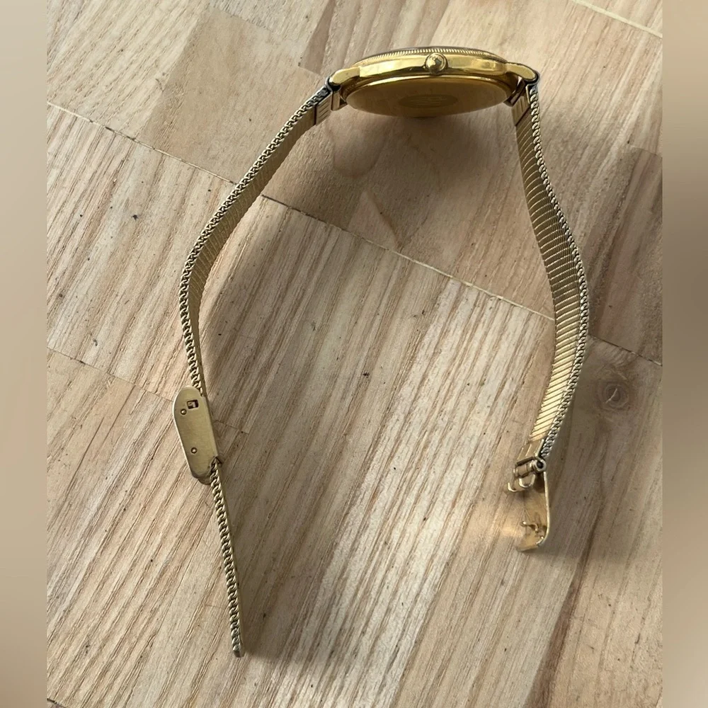 Raymond Weil 18K Gold Pl Luxury Watch White Dial Gold Case Gold-Tone Bracelet